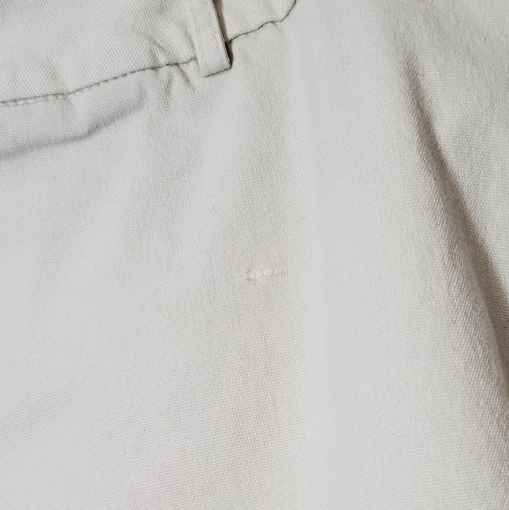 Cream capris - Picture 5 of 5